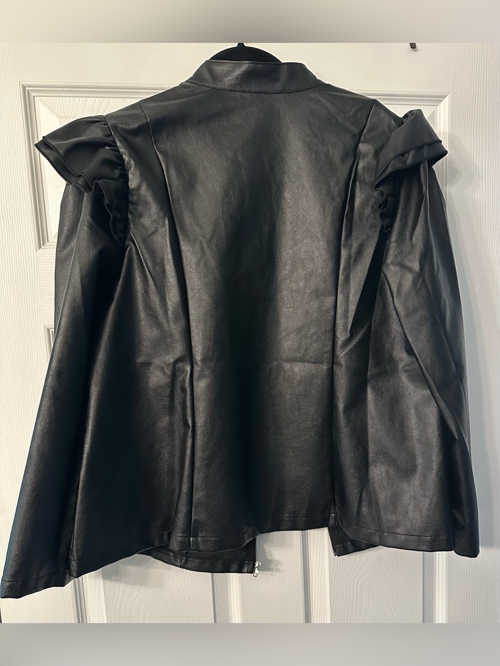 SHEIN XL 0X Black Faux Vegan Leather Zip Jacket Ruffles On Shoulders - Picture 6 of 14